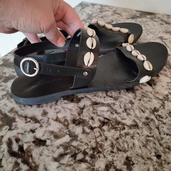 Pull&Bear Black  Leather Flat Sandals Size 37‎ - Picture 2 of 8